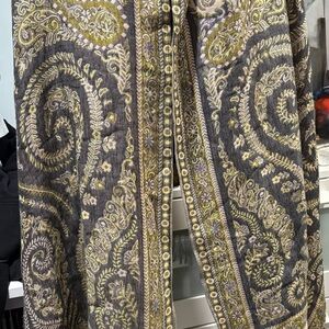 Elegant Paisley Scarf